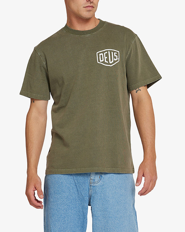 Camiseta Classics Box Fit Shield Estonada - Verde Militar